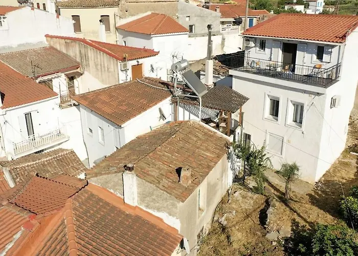 Παραδοσιακό Πέτρινο Σπίτι