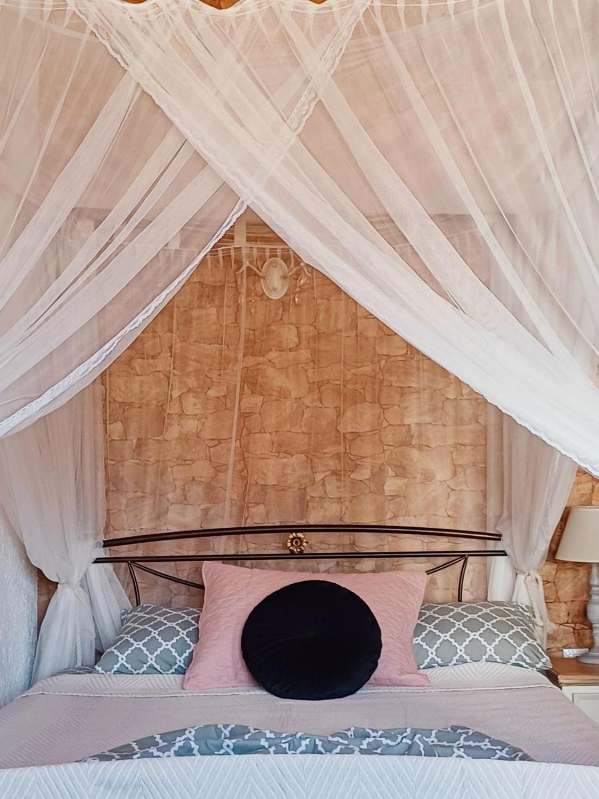 Holiday home παραδοσιακό πέτρινο σπίτι Palaiokastron (Samos)
