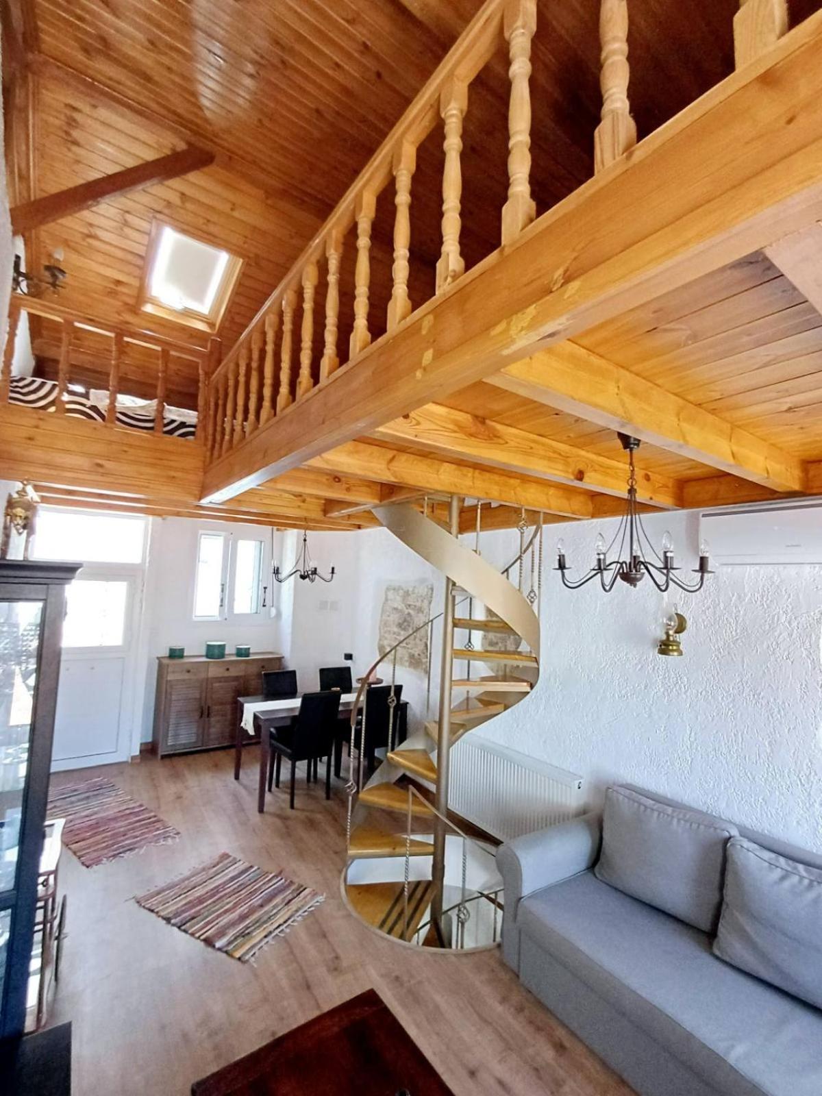 παραδοσιακό πέτρινο σπίτι Tatil Evi Palaiokastron (Samos)