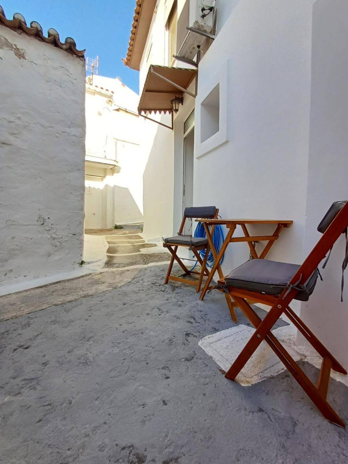 παραδοσιακό πέτρινο σπίτι Holiday home Palaiokastron (Samos)